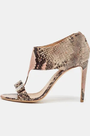 Salvatore Ferragamo Snakeskin Embossed Leather T-Strap Sandals Size 40.5