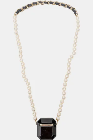 CHANEL 21A Airpod Case Necklace