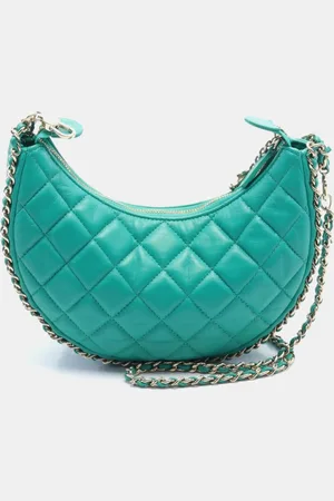 CHANEL Leather Matelasse Shoulder Bag