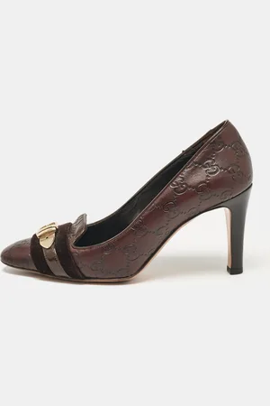 Gucci Dark ssima Leather and Velvet Metal Buckle Pumps Size 38