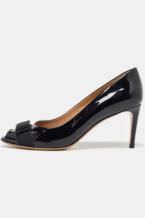 Salvatore Ferragamo Patent Leather Vara Bow Peep Toe Pumps Size 40