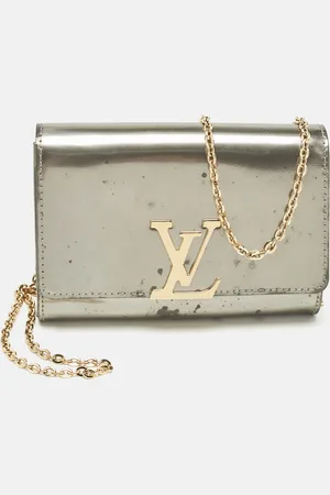 LOUIS VUITTON Givre Vernis Louise PM NM Chain Clutch