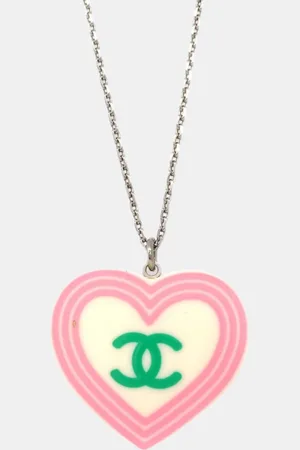 CHANEL White Heart Chain Necklace Pendant