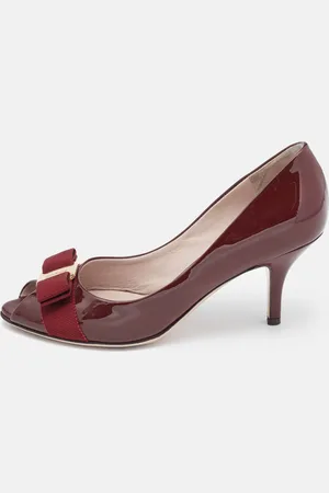 Salvatore Ferragamo Patent Leather Vara Bow Peep Toe Pumps Size 36.5