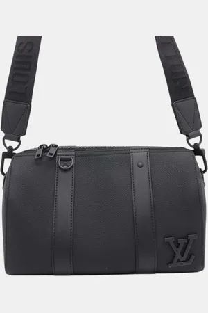 LOUIS VUITTON Noir Grained Calf Leather Aerogram City Keepall Shoulder Bag