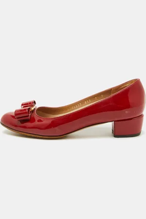 Salvatore Ferragamo Patent Leather Vara Bow Pumps Size 37.5