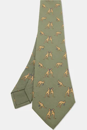 Hermès Olive /Beige Boxing Kangaroo Print Silk Classic Tie