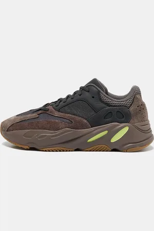 adidas Suede and Mesh Boost 700 Mauve Sneakers Size 41 1/3