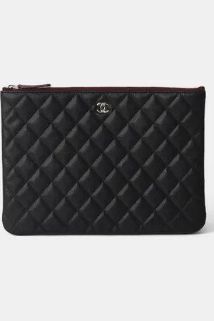 CHANEL Caviar Skin Classic New Medium Clutch