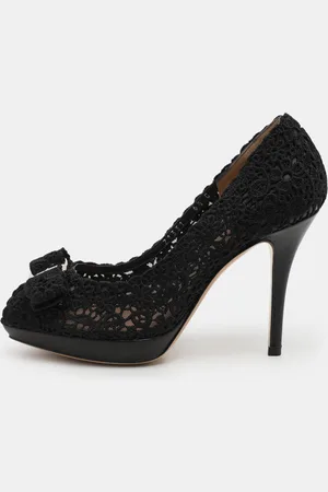 Salvatore Ferragamo Lace Vara Bow Pumps Size 37