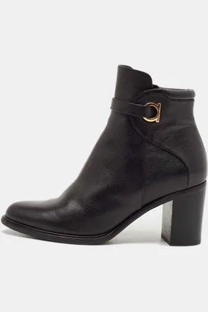 Salvatore Ferragamo Leather Figaro Ankle Boots Size 37.5