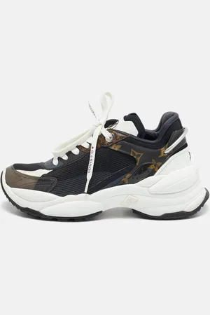 LOUIS VUITTON Multicolor Mesh and Monogram Canvas Run 55 Sneakers Size 36
