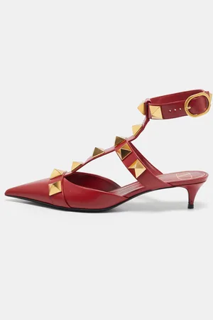 VALENTINO Leather Roman Stud Pumps Size 39