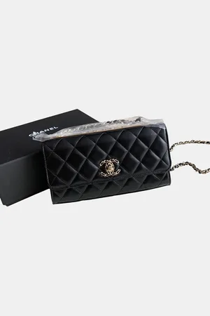 CHANEL Trendy Cc Woc Lambskin Leather