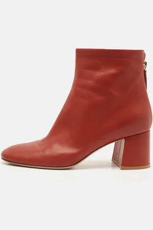 Gianvito Rossi Leather Round Toe Block Heel Ankle Boots Size 40