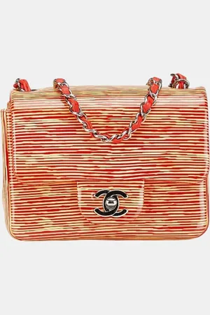 CHANEL Red Patent Leather Chain Shoulder Bag
