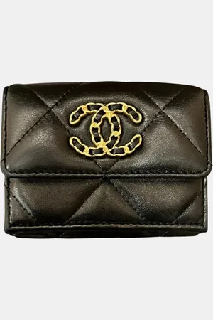 CHANEL Lambskin Leather Tri-Fold 19 Small Flap Wallet