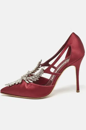 Manolo Blahnik Satin Crystal Embellished Lala Pumps Size 38