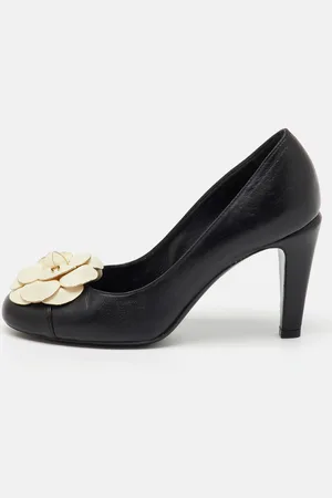 CHANEL /Cream Leather CC Camelia Cap Toe Pumps Size 37.5