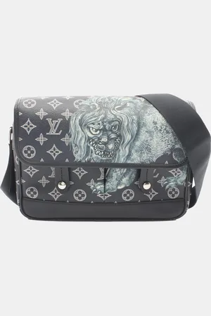 LOUIS VUITTON Messenger Pm Shoulder Bag Monogram Savannah