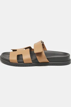 Hermès Leather Chypre Flat Sandals Size 38.5