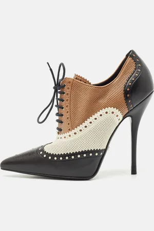 Gucci Perforated Leather Gia Lace Up Booties Size 39