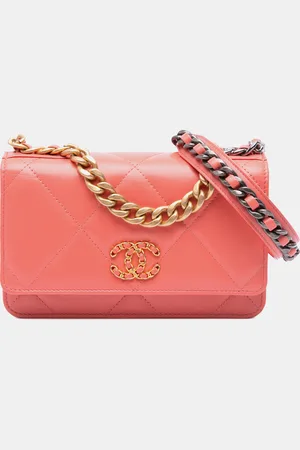 CHANEL Quilted Lambskin 19 Wallet on Chain
