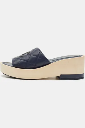 CHANEL /Black Quilted Leather CC Slide Sandals Size 40