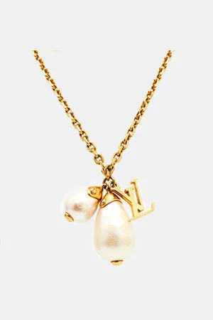 LOUIS VUITTON Damier Perle Faux Pearl Tone Pendant Necklace