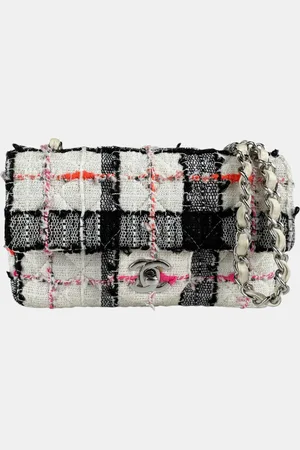 CHANEL Off-White Tweed Chain Shoulder Bag