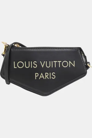 LOUIS VUITTON Chanel Leather Pochette Ecusson Shoulder Bag