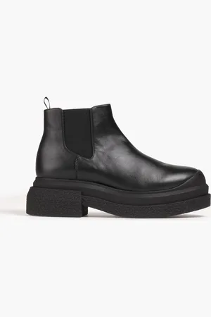Stuart Weitzman Charli leather Chelsea boots
