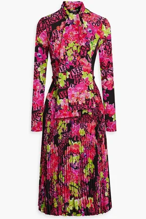 VERSACE Pleated printed crepe midi dress - Pink