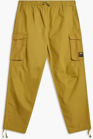 Fila Cotton Cargo Track Pant for Men | The Deal Outlet