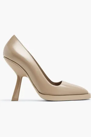 Salvatore Ferragamo Plain Pump for Women | The Deal Outlet
