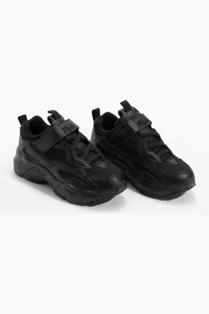 Fila Ray Tracer Strap Sneakers | The Deal Outlet