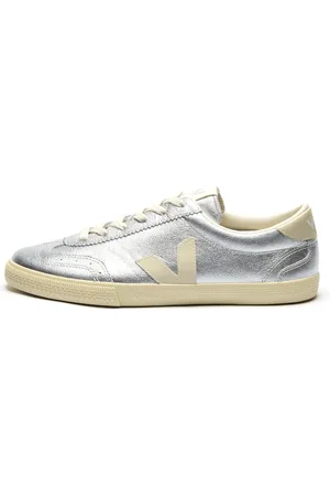 Veja /item/g:title