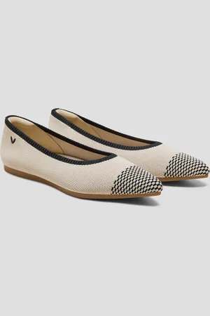 vivaia Pointed-Toe Ballet Flats (Aria 5°)