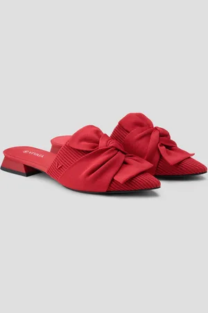 vivaia Pointed-Toe Knot Sandals (Yaffa)